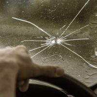 5 Signs You May Need To Replace Your Windscreen